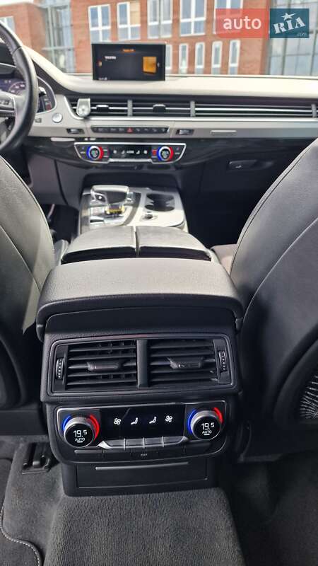 Позашляховик / Кросовер Audi Q7 2017 в Дніпрі фото 21 Позашляховик / Кросовер Audi Q7 2017 в Дніпрі