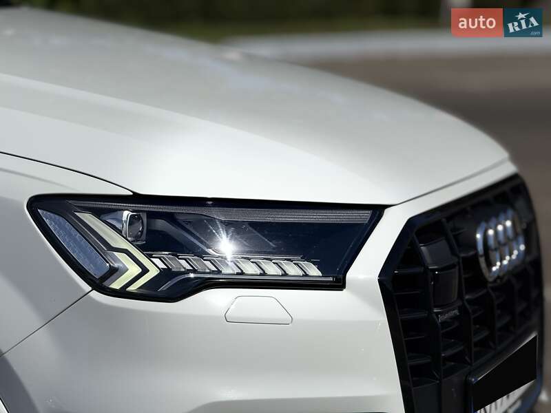Позашляховик / Кросовер Audi Q7 2022 в Одесі