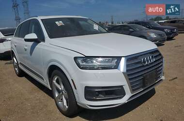 Внедорожник / Кроссовер Audi Q7 2019 в 