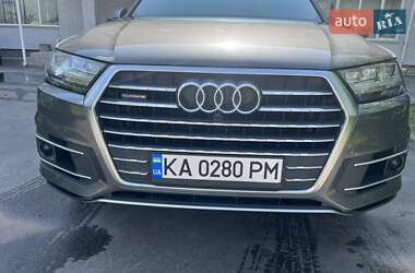 Внедорожник / Кроссовер Audi Q7 2018 в Киеве