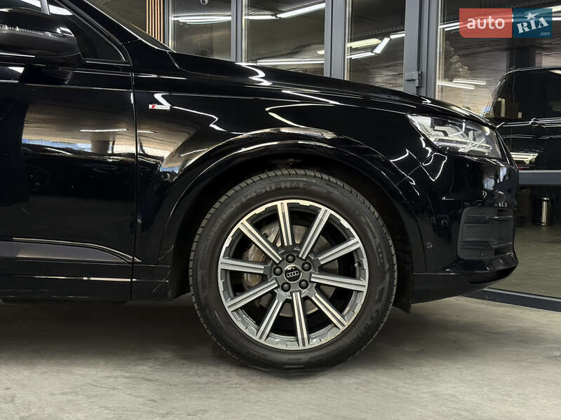 Позашляховик / Кросовер Audi Q7 2017 в Одесі
