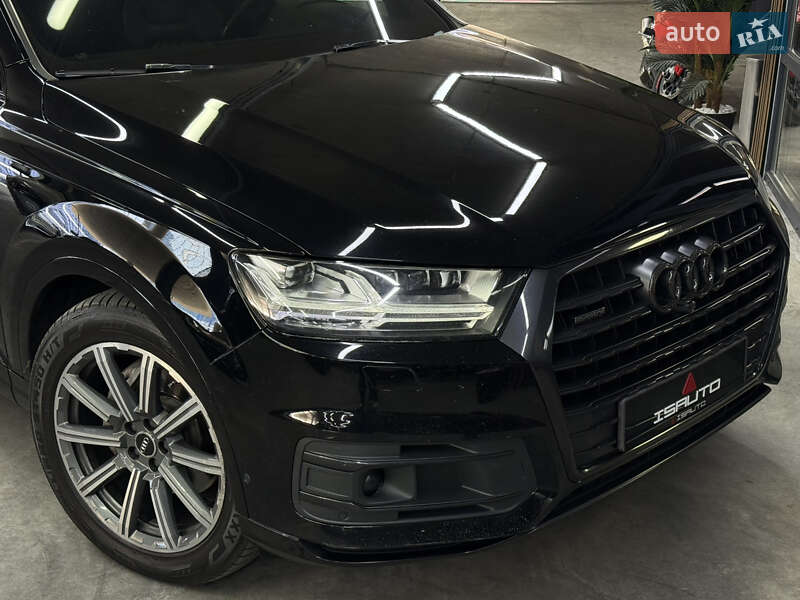 Позашляховик / Кросовер Audi Q7 2017 в Одесі