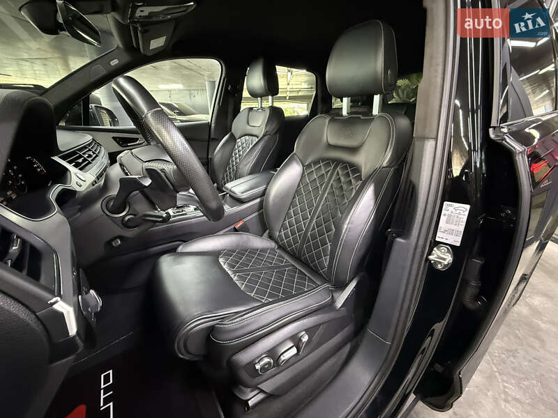 Позашляховик / Кросовер Audi Q7 2017 в Одесі