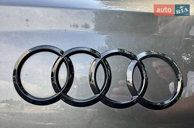 Внедорожник / Кроссовер Audi Q7 2019 в 