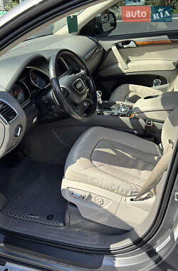 Внедорожник / Кроссовер Audi Q7 2013 в 