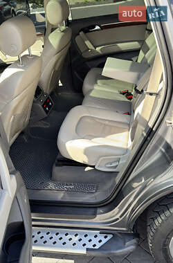 Внедорожник / Кроссовер Audi Q7 2013 в 