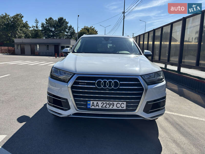 Позашляховик / Кросовер Audi Q7 2017 в Києві фото 5 Позашляховик / Кросовер Audi Q7 2017 в Києві
