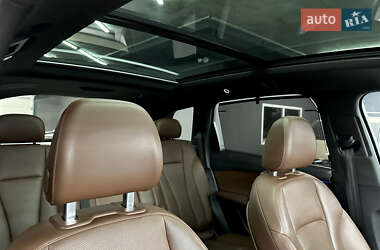 Внедорожник / Кроссовер Audi Q7 2016 в 