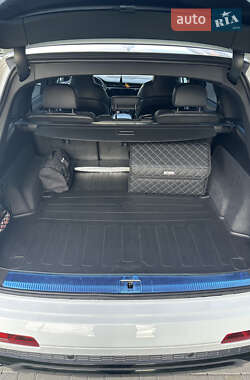 Внедорожник / Кроссовер Audi Q7 2020 в 