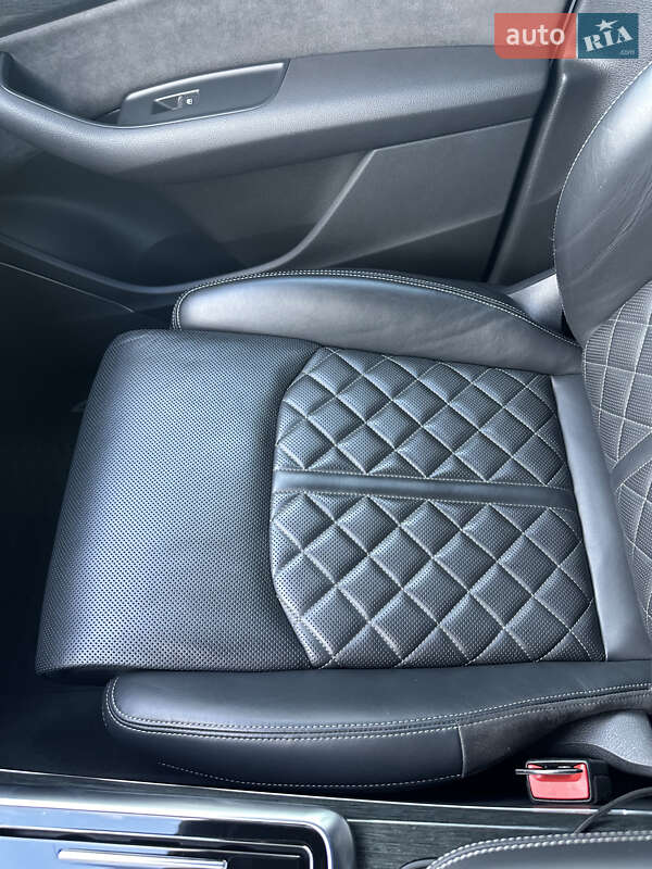 Позашляховик / Кросовер Audi Q7 2020 в Дунаївцях
