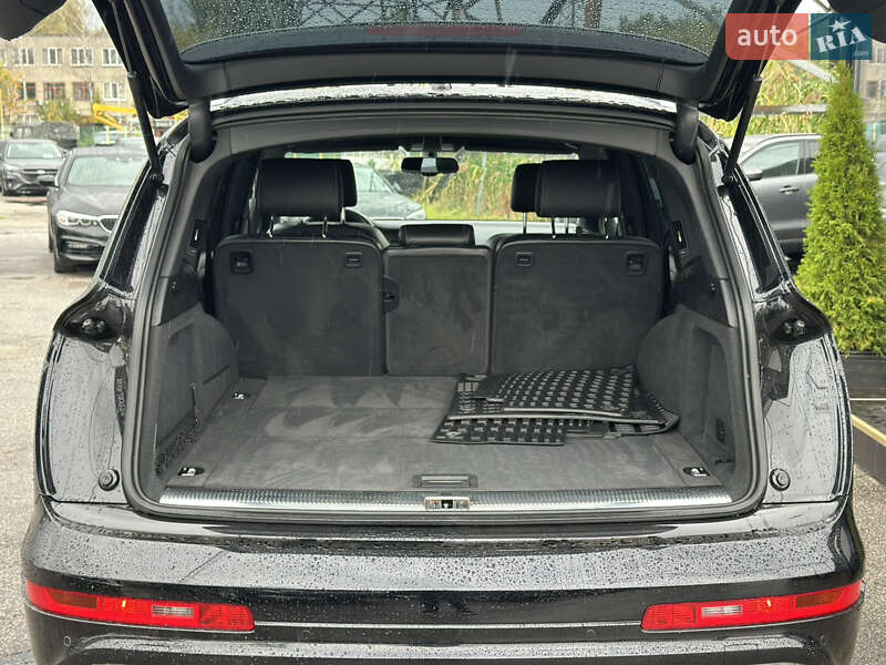 Позашляховик / Кросовер Audi Q7 2011 в Харкові