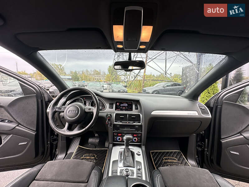 Позашляховик / Кросовер Audi Q7 2011 в Харкові
