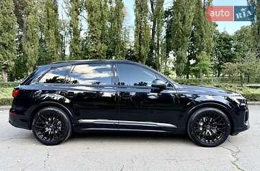 Внедорожник / Кроссовер Audi Q7 2025 в 