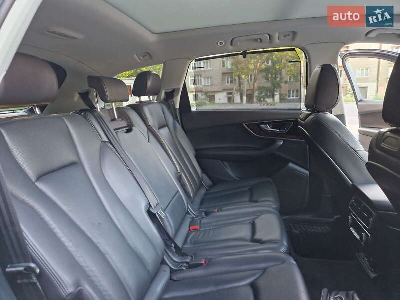 Внедорожник / Кроссовер Audi Q7 2016 в Львове