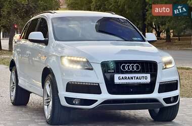 Позашляховик / Кросовер Audi Q7 2014 в 