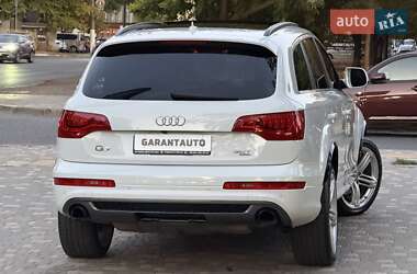 Позашляховик / Кросовер Audi Q7 2014 в 