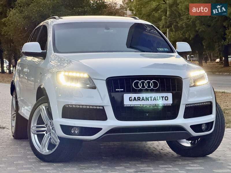 Позашляховик / Кросовер Audi Q7 2014 в Одесі
