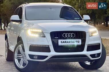 Позашляховик / Кросовер Audi Q7 2014 в 