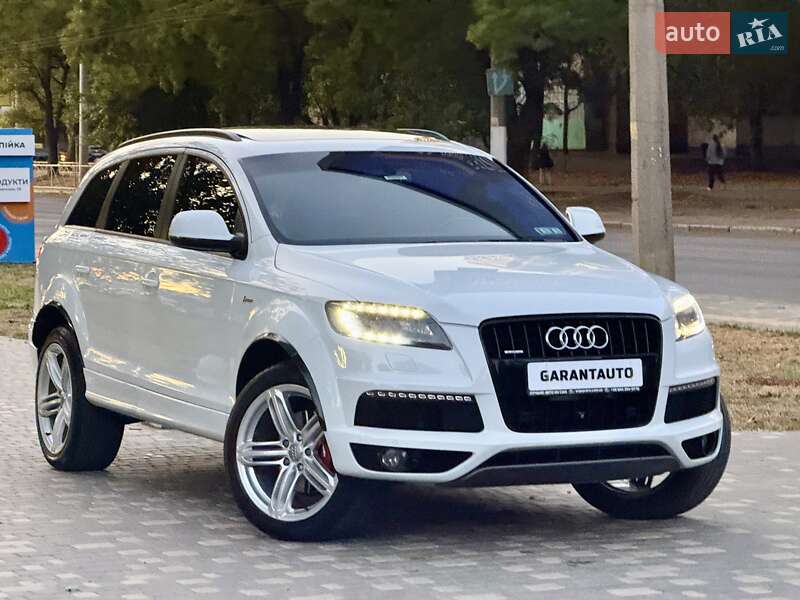 Позашляховик / Кросовер Audi Q7 2014 в Одесі