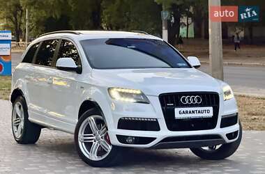 Позашляховик / Кросовер Audi Q7 2014 в 