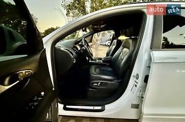 Позашляховик / Кросовер Audi Q7 2014 в 