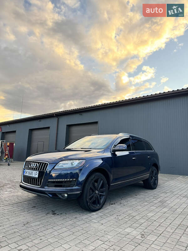 Позашляховик / Кросовер Audi Q7 2012 в Сарнах