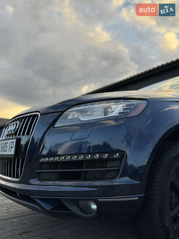 Позашляховик / Кросовер Audi Q7 2012 в Сарнах