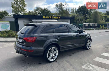 Позашляховик / Кросовер Audi Q7 2012 в 