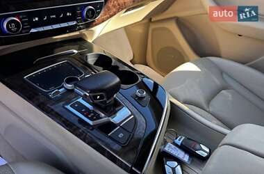 Внедорожник / Кроссовер Audi Q7 2017 в 