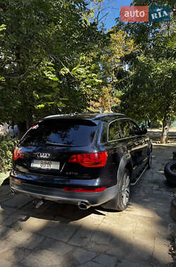 Позашляховик / Кросовер Audi Q7 2008 в 