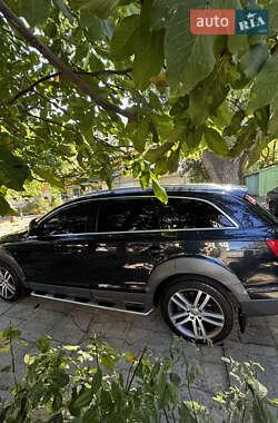 Позашляховик / Кросовер Audi Q7 2008 в 