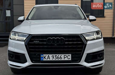 Внедорожник / Кроссовер Audi Q7 2017 в 