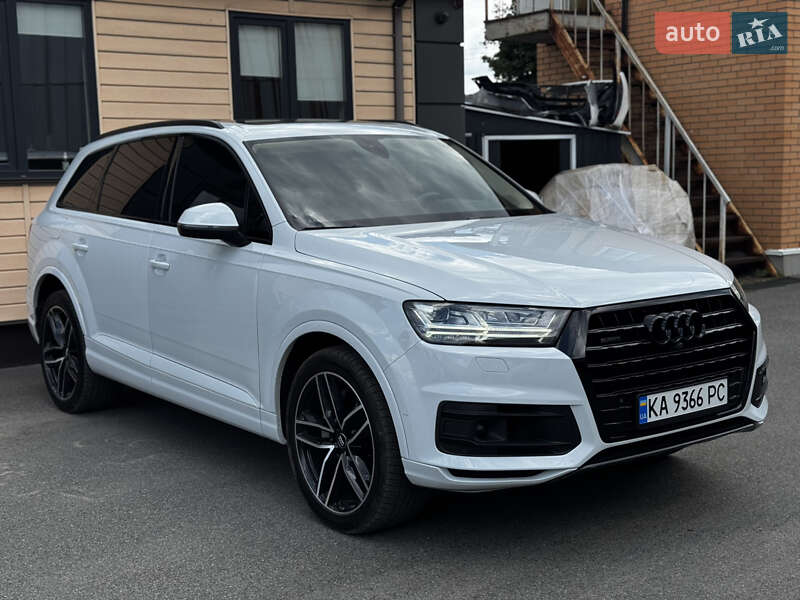 Внедорожник / Кроссовер Audi Q7 2017 в Киеве