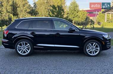 Внедорожник / Кроссовер Audi Q7 2018 в 