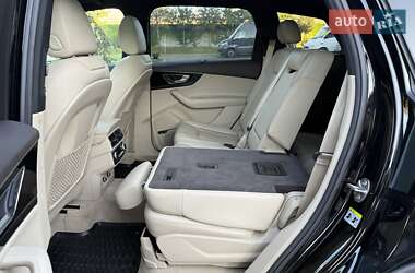 Внедорожник / Кроссовер Audi Q7 2018 в 