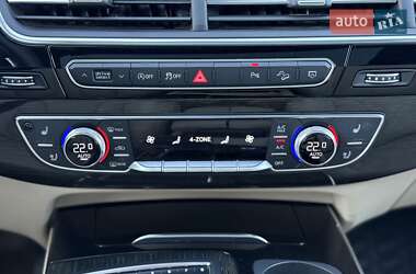Внедорожник / Кроссовер Audi Q7 2018 в 