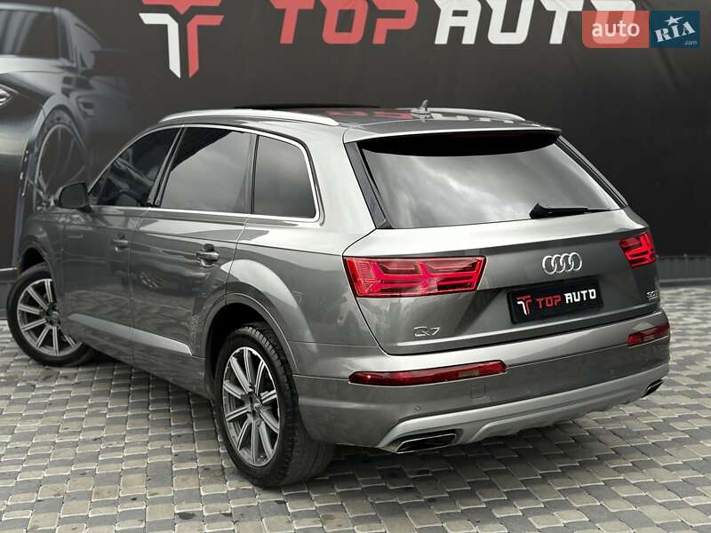 Внедорожник / Кроссовер Audi Q7 2017 в Львове