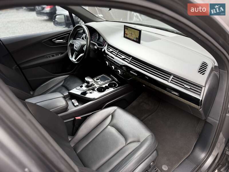 Внедорожник / Кроссовер Audi Q7 2017 в Львове