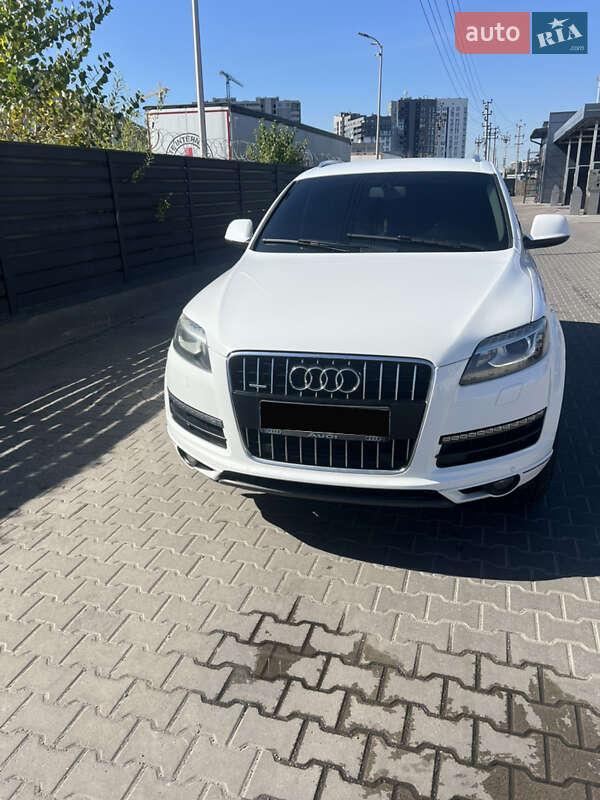 Внедорожник / Кроссовер Audi Q7 2010 в Киеве
