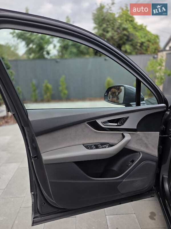 Внедорожник / Кроссовер Audi Q7 2016 в Ивано-Франковске