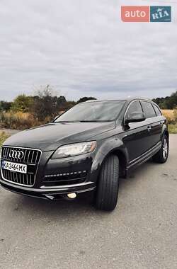 Внедорожник / Кроссовер Audi Q7 2012 в 