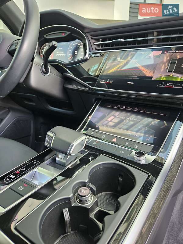 Позашляховик / Кросовер Audi Q7 2021 в Дніпрі