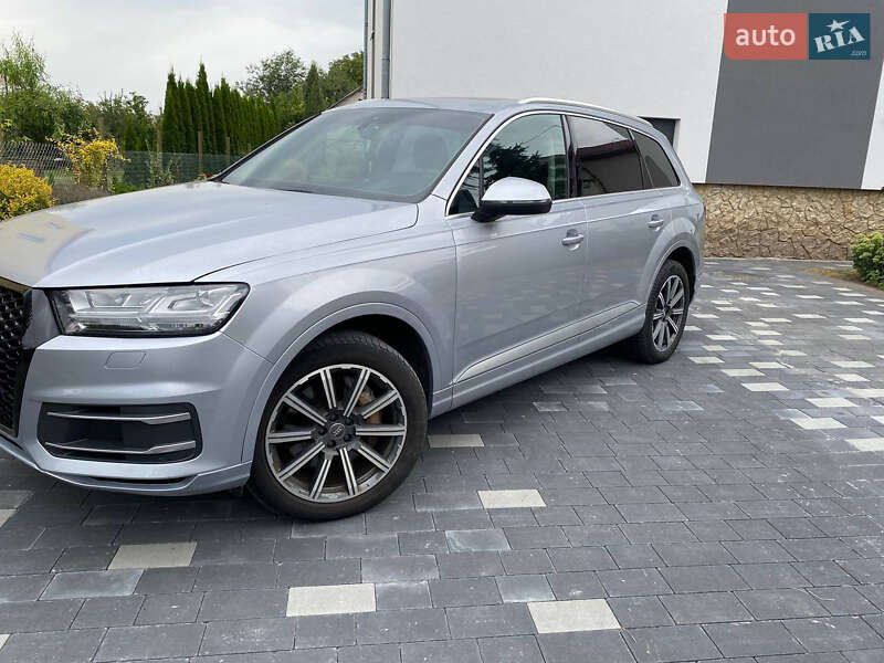 Audi Q7 2016