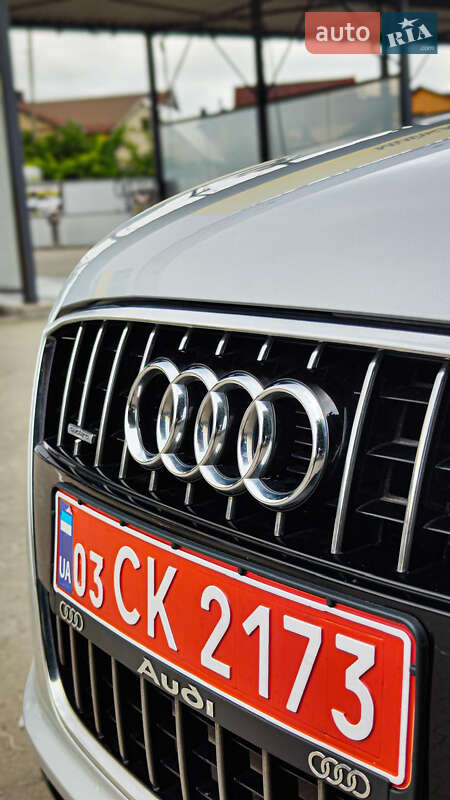 Позашляховик / Кросовер Audi Q7 2011 в Луцьку