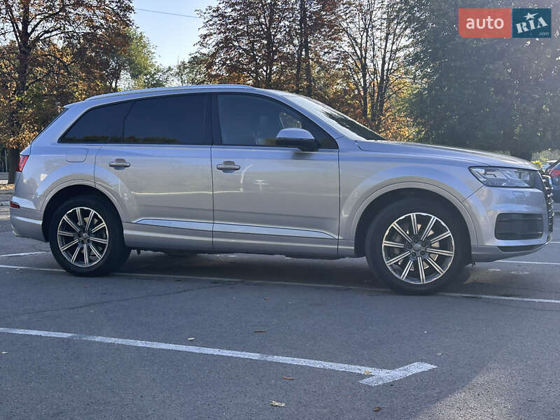 Внедорожник / Кроссовер Audi Q7 2018 в Черкассах