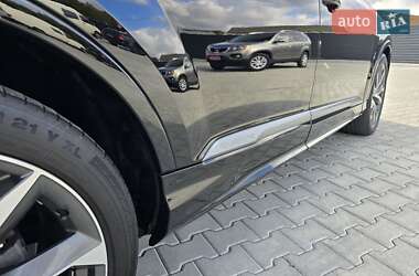Позашляховик / Кросовер Audi Q7 2020 в 