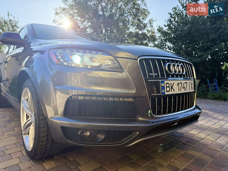 Внедорожник / Кроссовер Audi Q7 2011 в Ровно