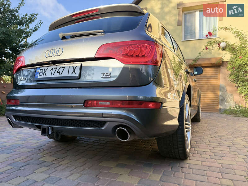 Внедорожник / Кроссовер Audi Q7 2011 в Ровно