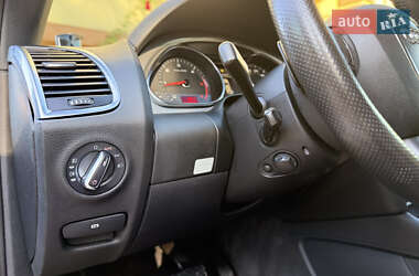 Позашляховик / Кросовер Audi Q7 2011 в 