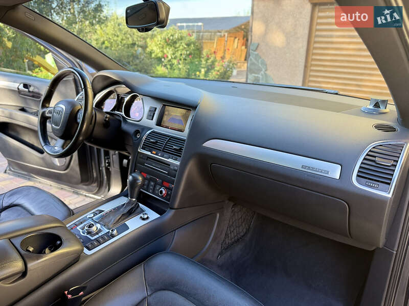 Внедорожник / Кроссовер Audi Q7 2011 в Ровно